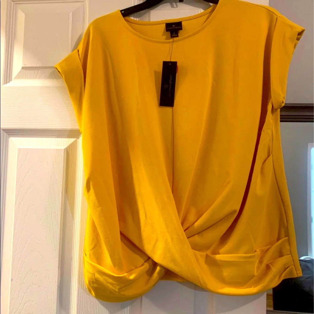 Women’s short sleeve top